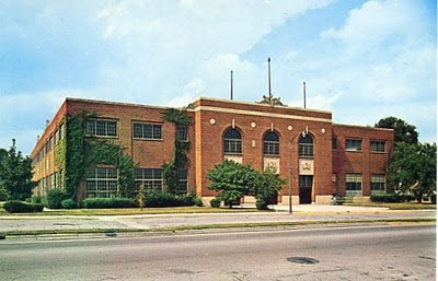 pc-95_002_munciefieldhouse001